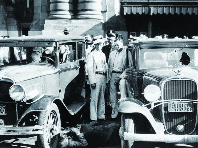 The aftermath of the infamous Kansas City shootout, June 17, 1933. (AP Photo)
