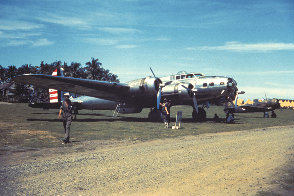 A Flying Fortress of the 11th Bomb Group is prepped at Iba Field in the Philippines in 1941 before the country fell to the Japanese. (W. Wright/Jeffrey Ethell Collection)