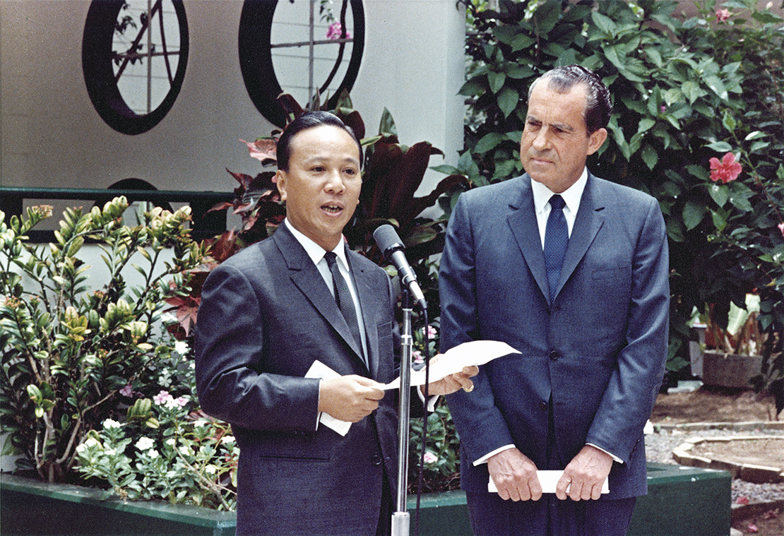 President Richard Nixon and South Vietnam's President Nguyen Van Thieu Making a Joint Statement at Midway Island 6 8 1969. (Photo by: HUM Images/Universal Images Group via Getty Images)