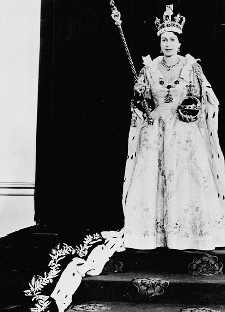 new biography of queen elizabeth ii