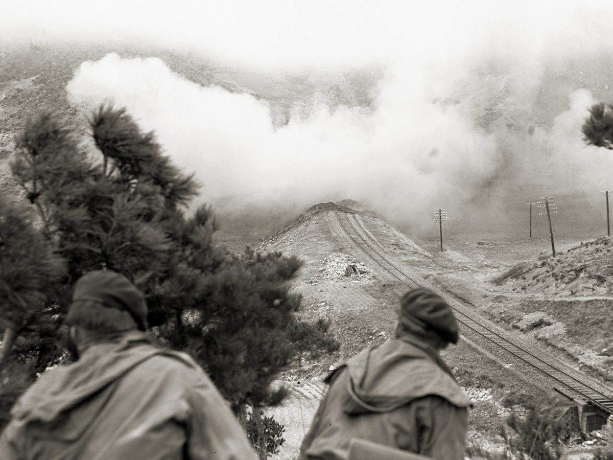 41 Commando blow rail lines in North Korea