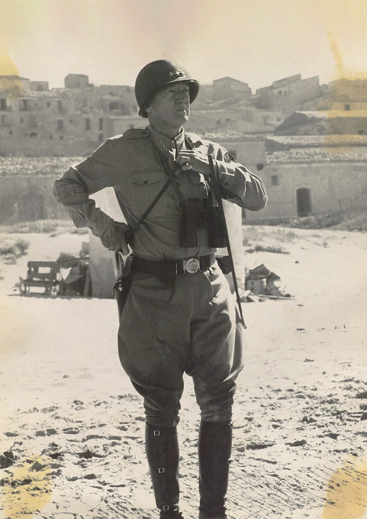 patton-leica-sicily-ww2