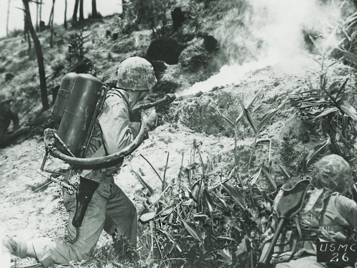 ww2-us-m2-2-flamethrower-soldier