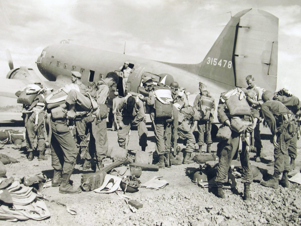 ww2-manila-parachute-infantry