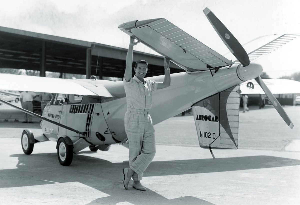 actor-robert-cummings-taylor-aerocar