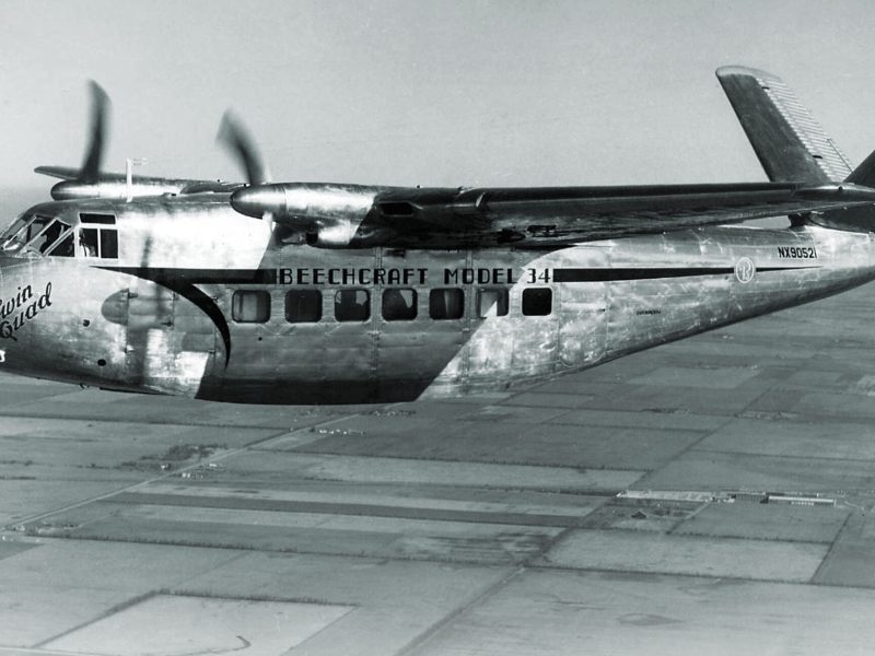 beechcraft-twin-quad-flight