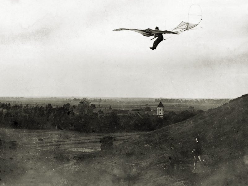 otto-lilienthal-flight