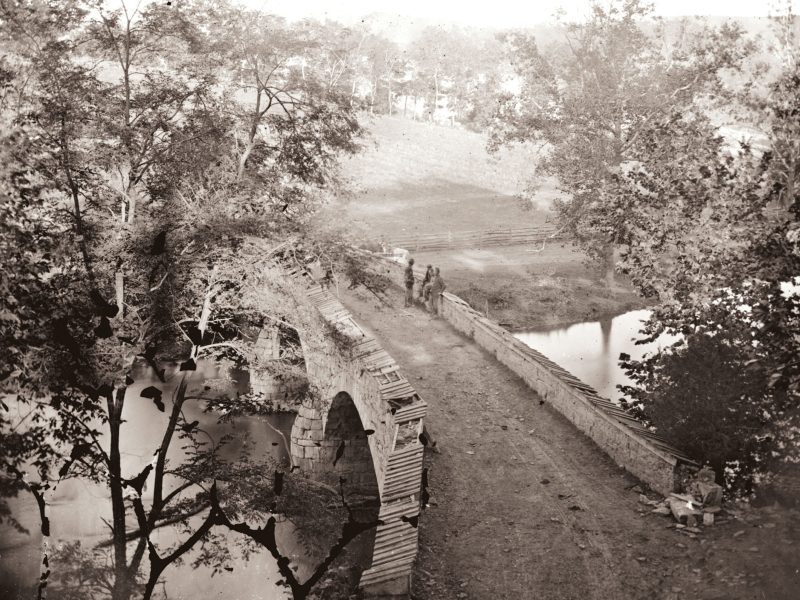 Soldiers on Burnside Bridge