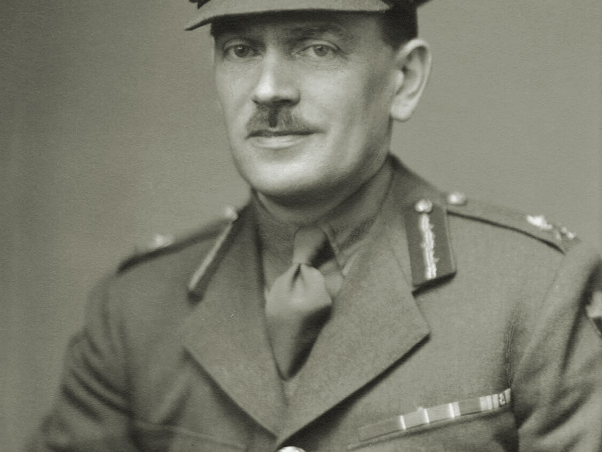 freddie-deguingand-military-portrait