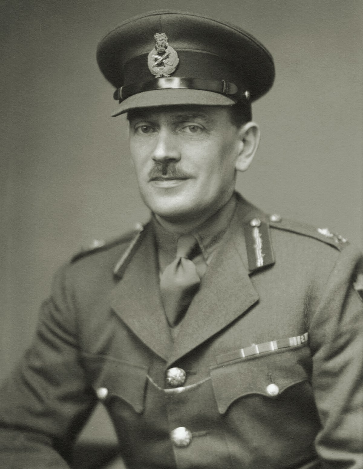 freddie-deguingand-military-portrait