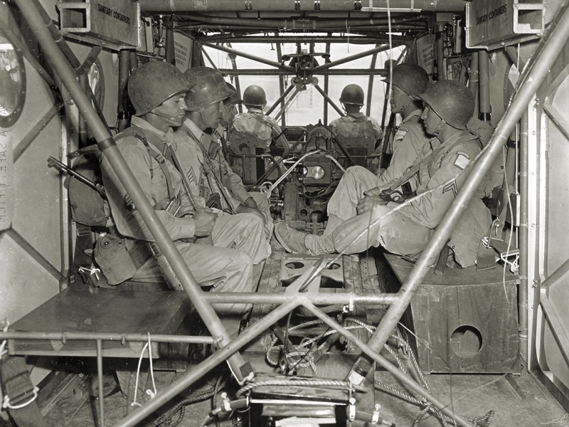 waco-glider-interior-ww2