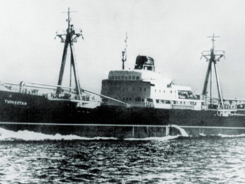 turkestan-soviet-ship