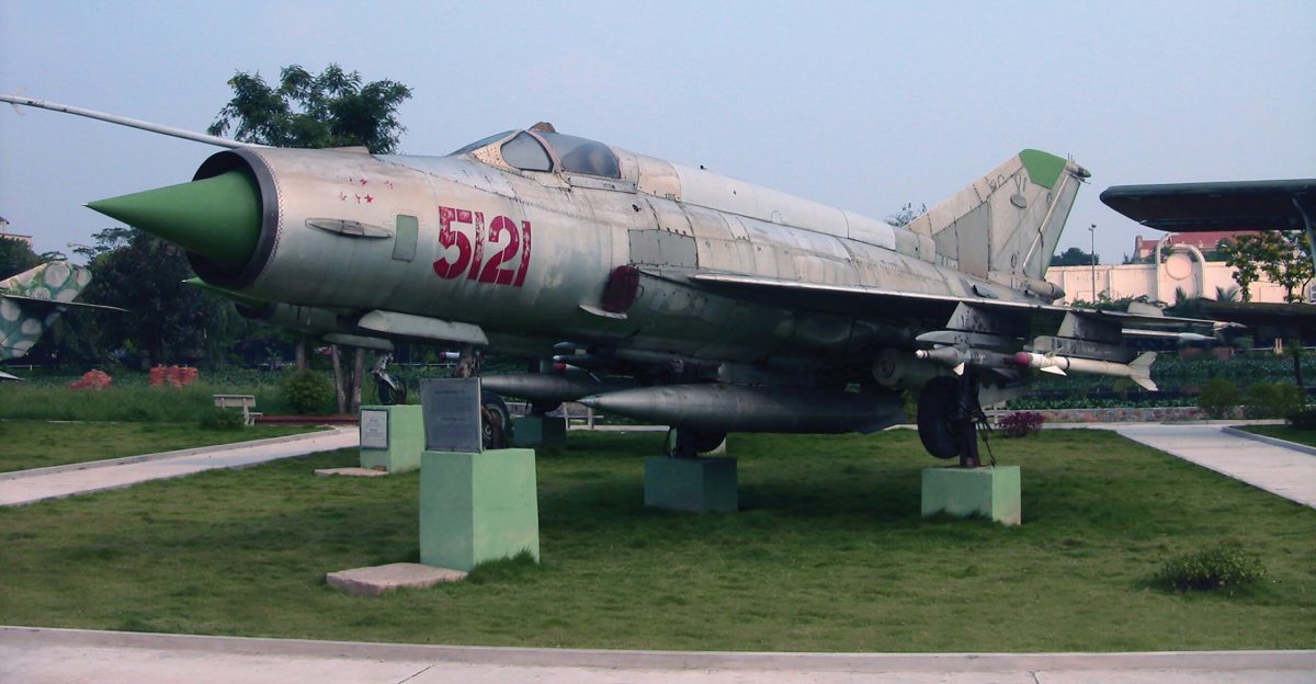 vietnam-mig-21-museum-hanoi
