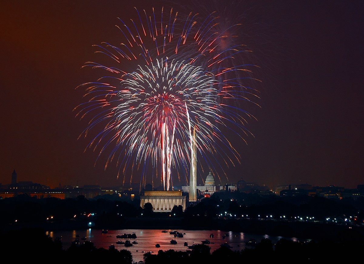 Photo of July 4th Fireworks. Washington DC is a spectacular place to celebrate July 4th! The National Mall, with Washington DC’s monuments and the U. S. Capitol in the background, forms a beautiful and patriotic backdrop to America's Independence Day celebrations.