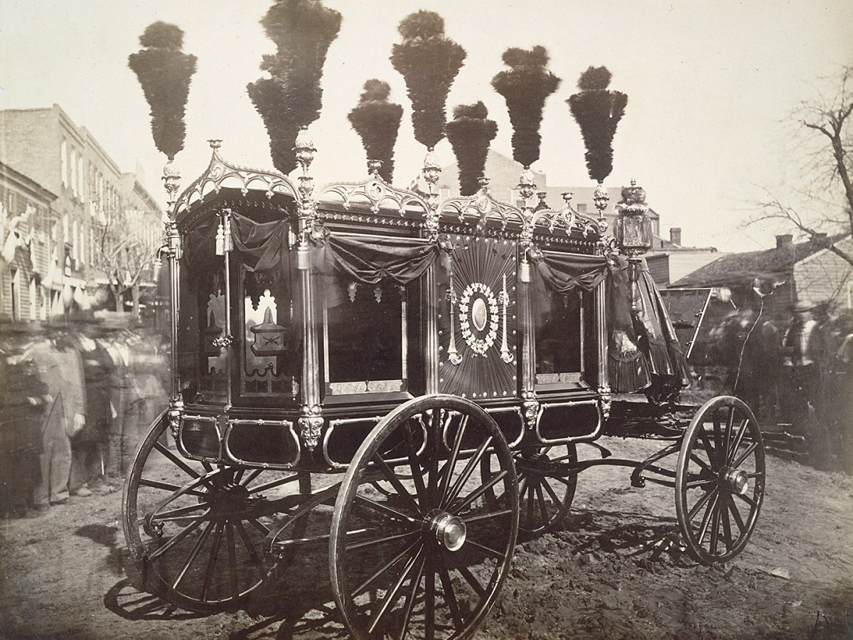 Photo of President Abraham Lincoln's hearse, Springfield.