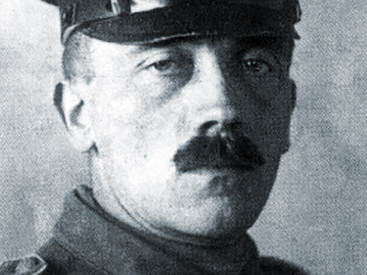 adolf-hitler-1921